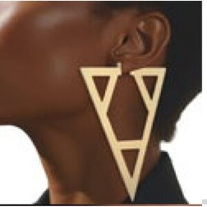 Chic Geometric Gold Earrings